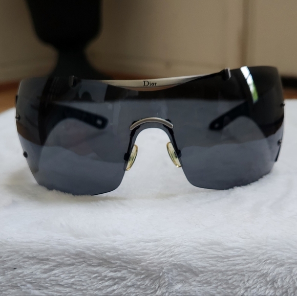 Vintage Dior Western Mask Sunglasses  - Greytone - Picture 8 of 11